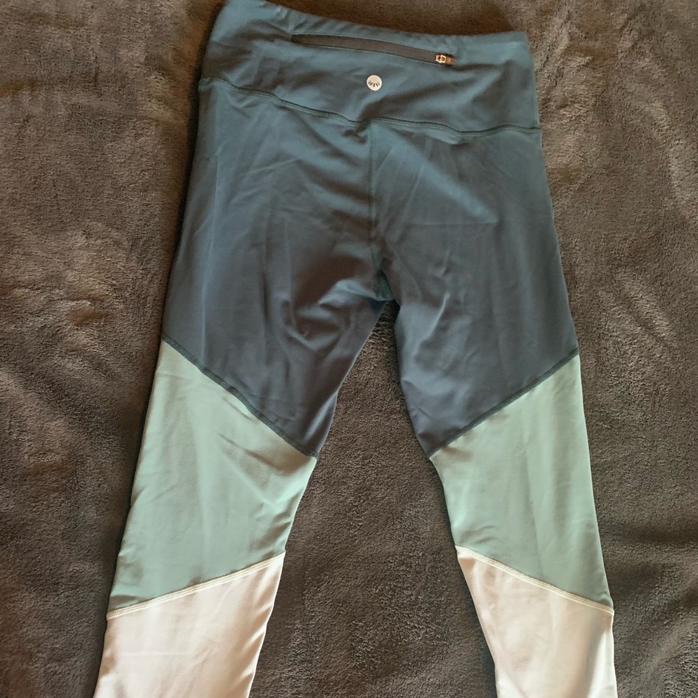 Senita Athletics cropped leggings